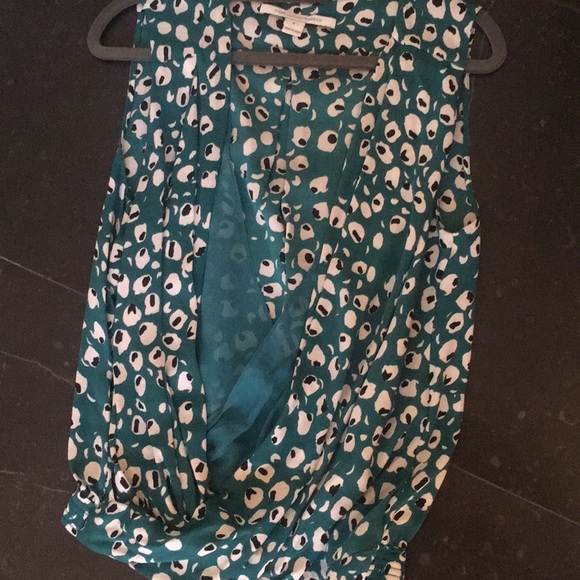 DVF green leopard top - Picture 2 of 3